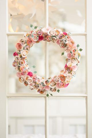 A photo of a paper rosette wreath.